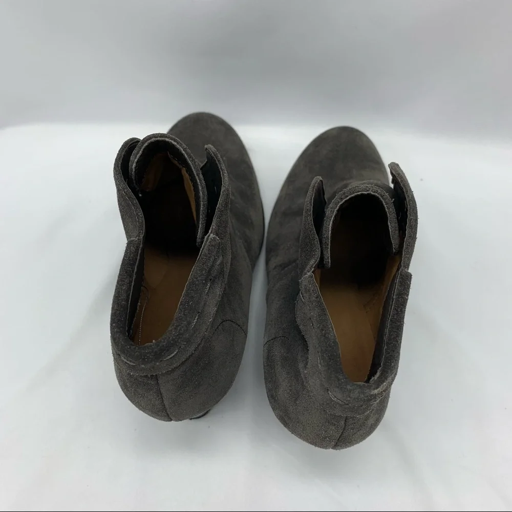 Via Spiga Mirren Size 6.5 Gray Suede Ankle Bootie Lace Up Almond Toe Wedge Boots